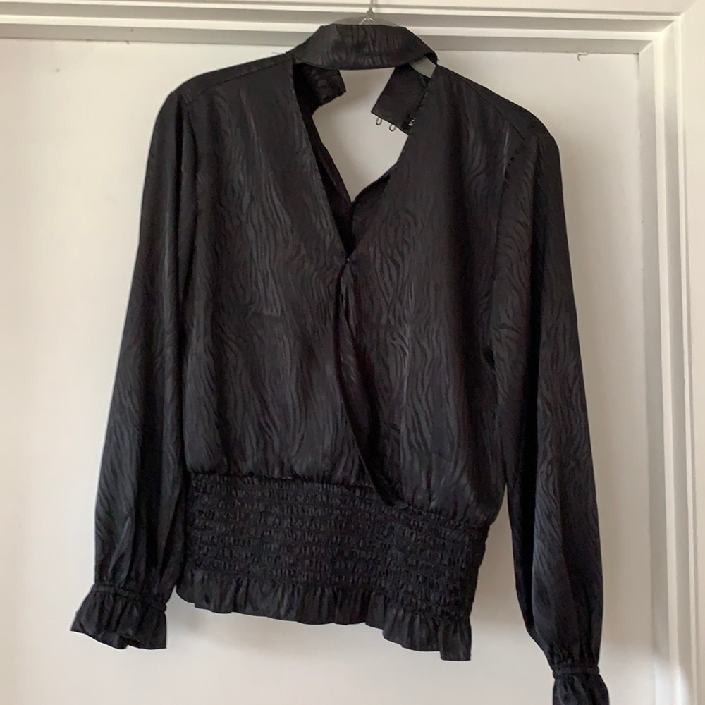 Choker neck top